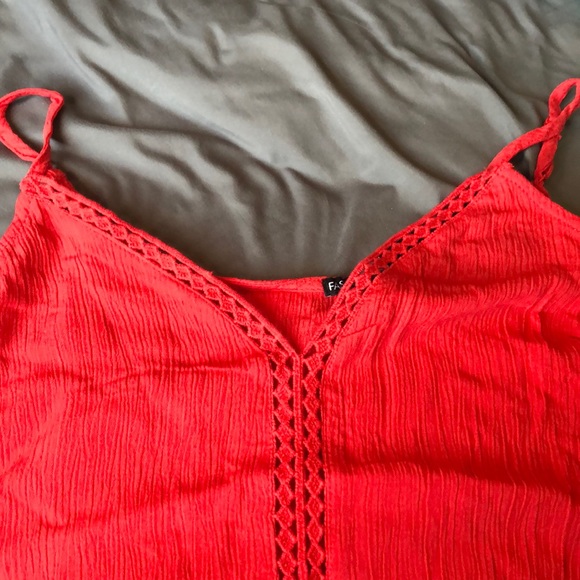 Red Cropped Top - Picture 3 of 4